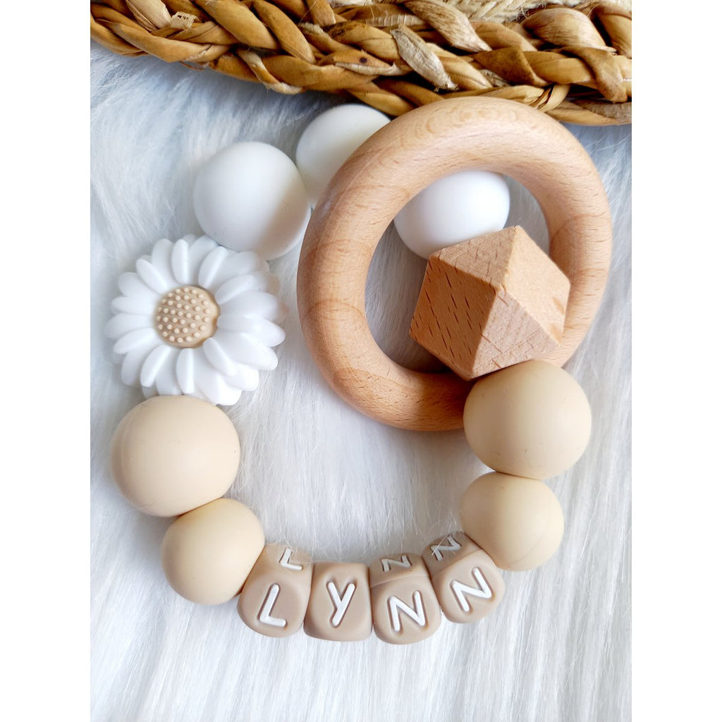 Bijtring met naam Daisy wit