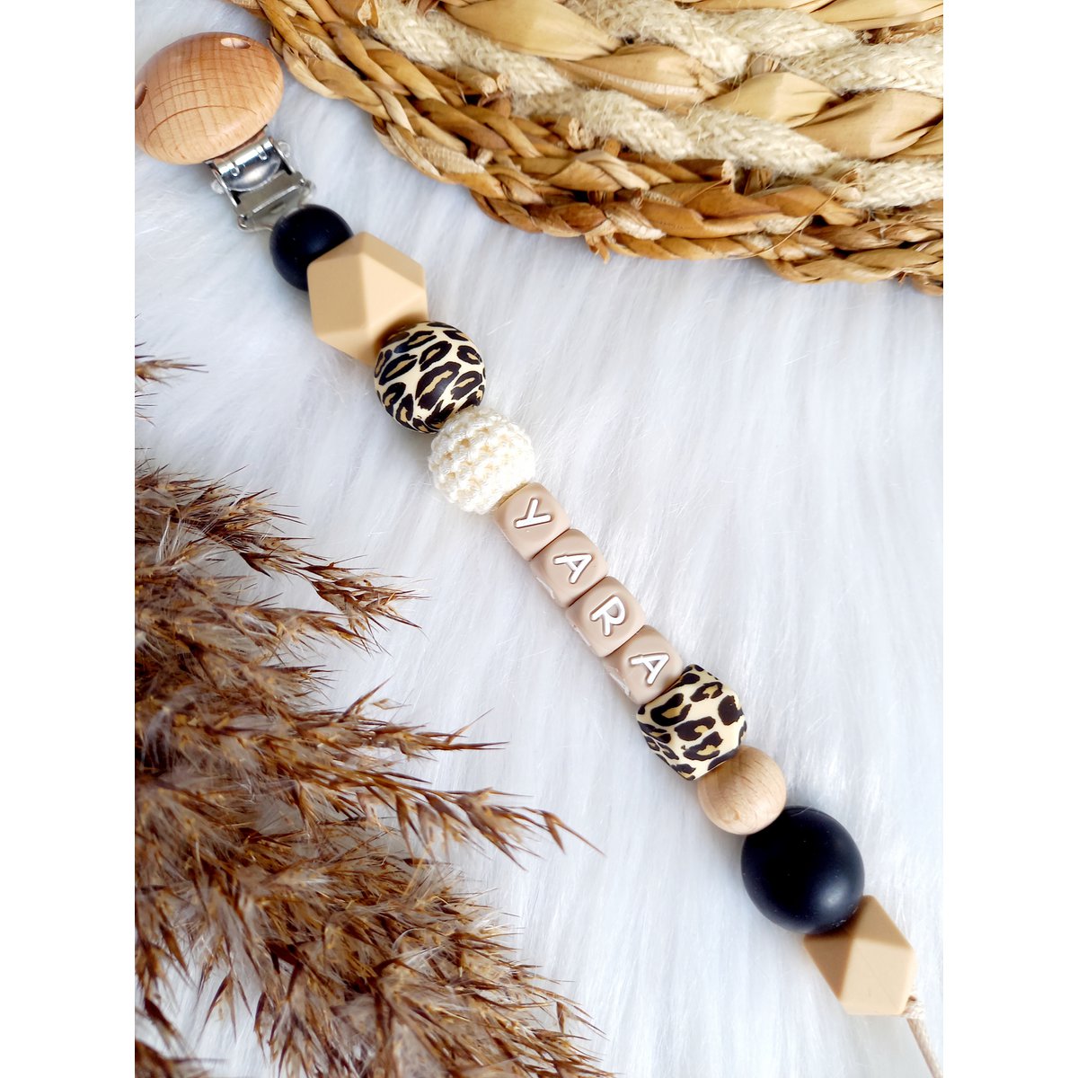 Speenkoord met naam Yara